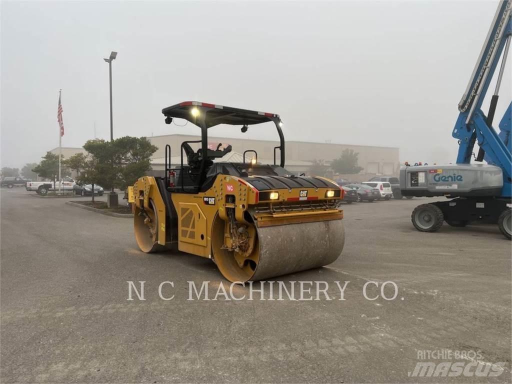 CAT CB13 Finisseur