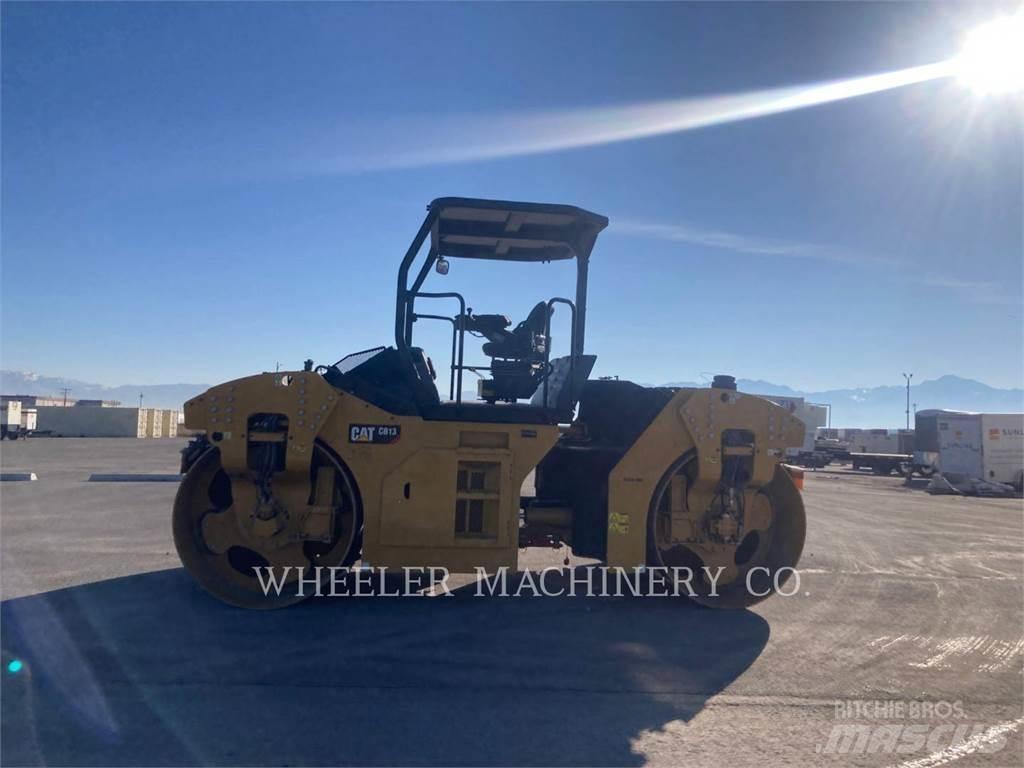 CAT CB13 Rouleaux tandem
