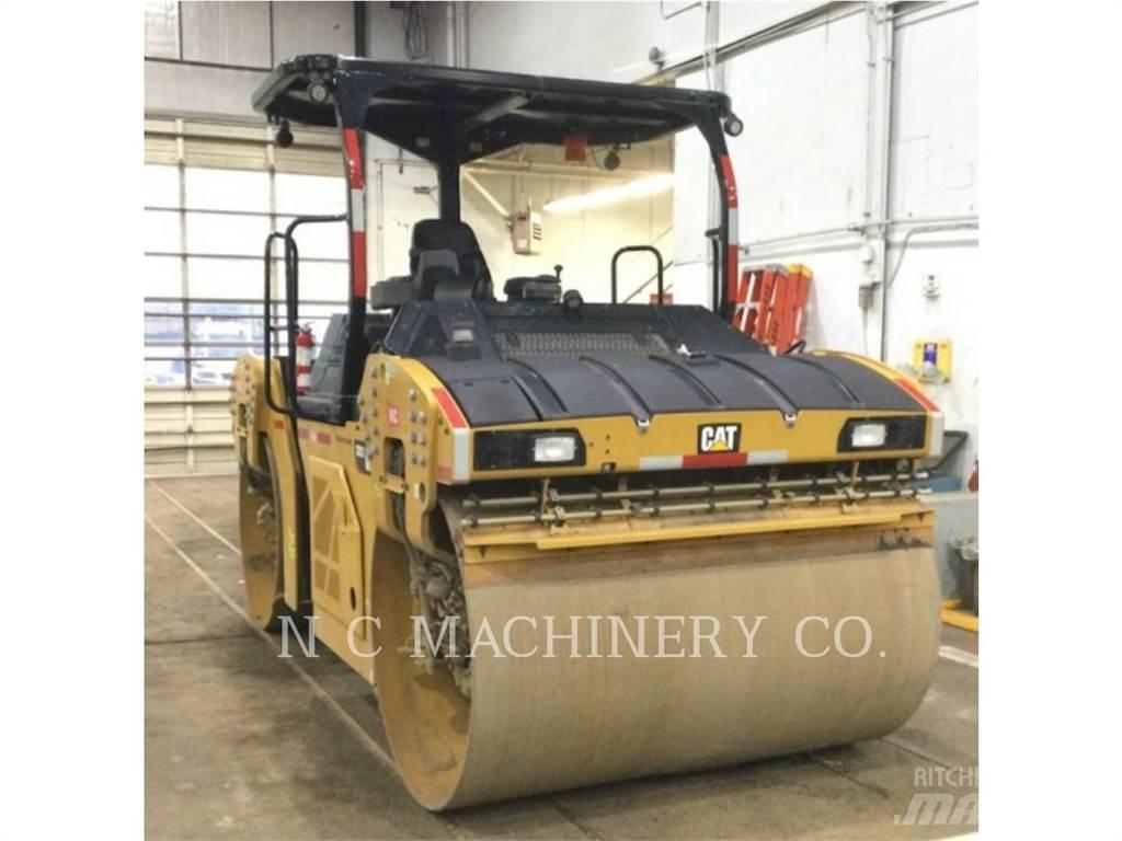 CAT CB13 Finisseur