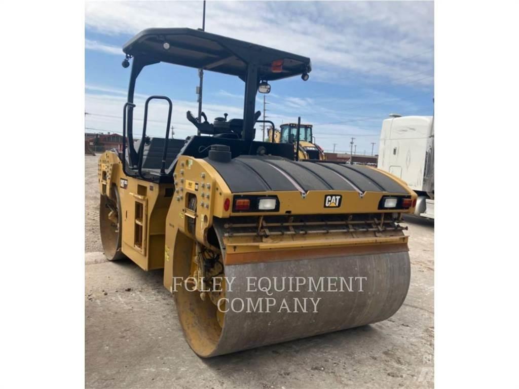 CAT CB13-01 Compacteur de sol