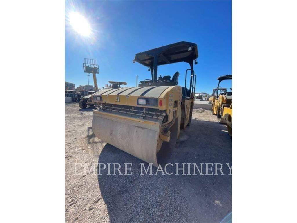CAT CB13 5A Rouleaux tandem