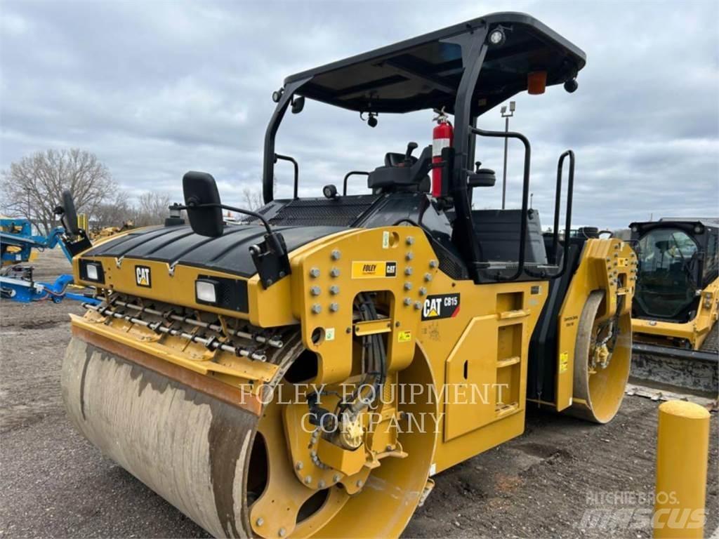 CAT CB15-01 Compacteur de sol