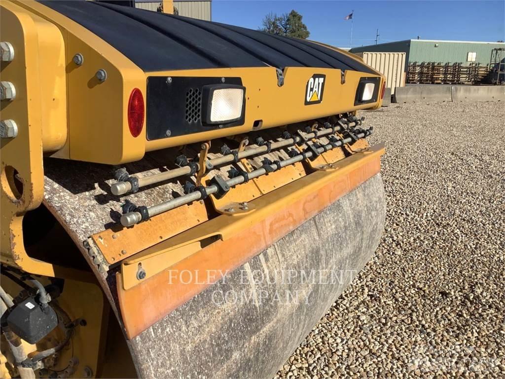 CAT CB15-01 Compacteur de sol