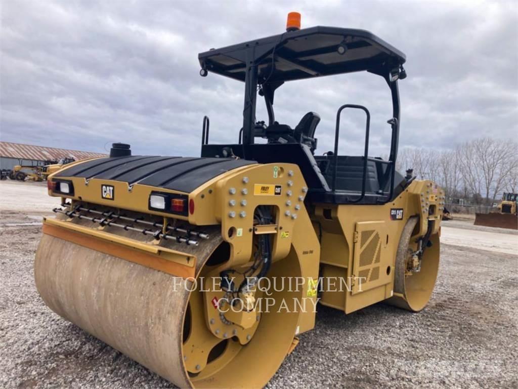 CAT CB15-01 Compacteur de sol