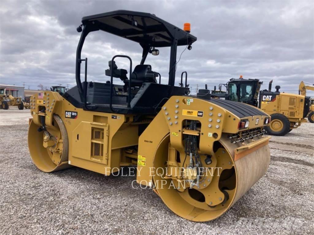 CAT CB15-01 Compacteur de sol