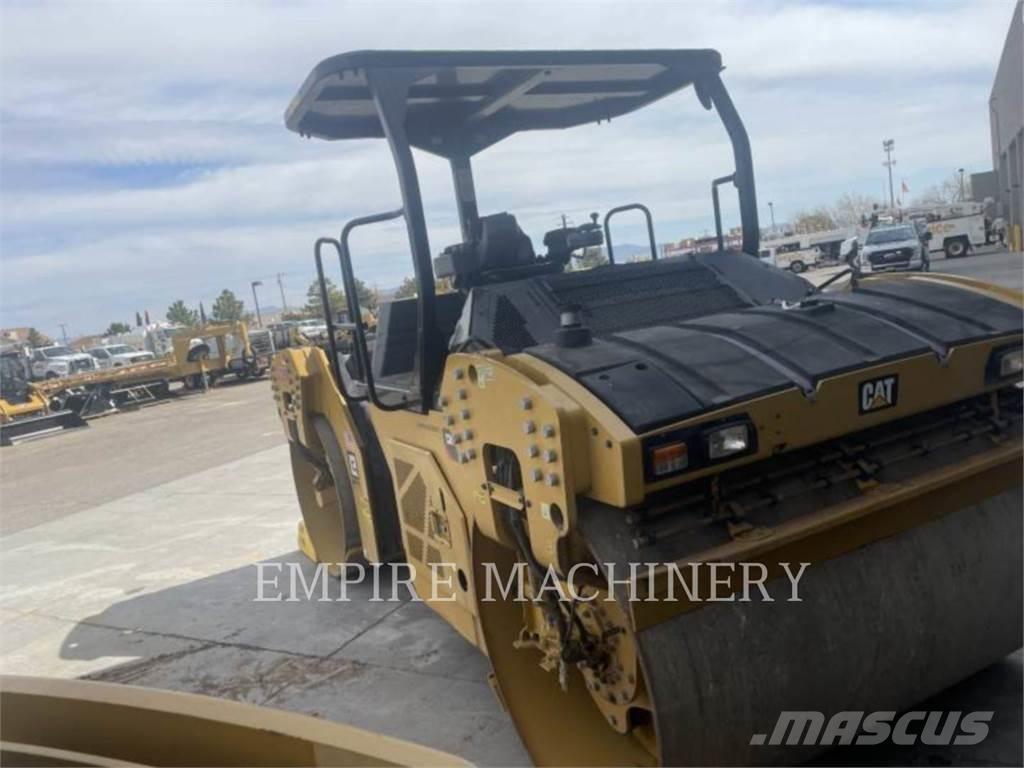 CAT CB15 5A Rouleaux tandem