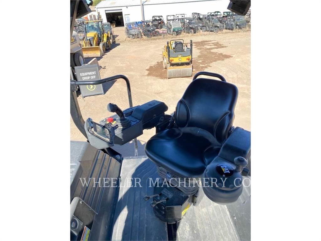 CAT CB15 CW Rouleaux tandem