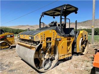 CAT CB15 CW Rouleaux tandem