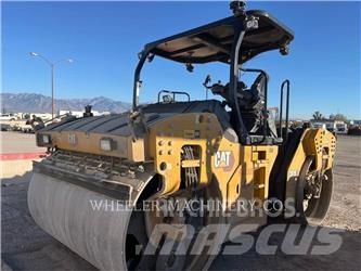 CAT CB15 CW VV Rouleaux tandem