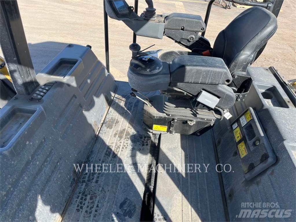 CAT CB15 CW VV Rouleaux tandem