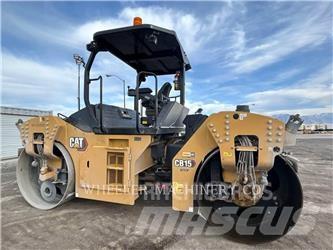 CAT CB15 CW VV Rouleaux tandem