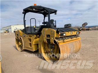 CAT CB15 VV Rouleaux tandem