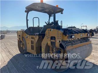 CAT CB15 VV Rouleaux tandem