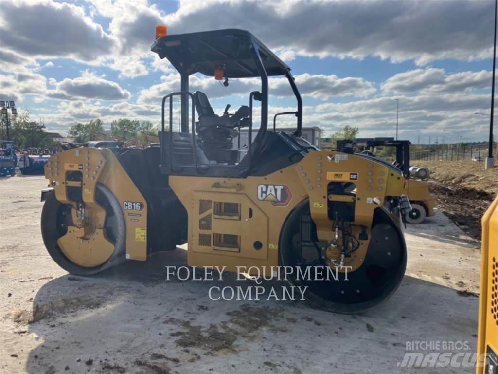 CAT CB16 Compacteur de sol