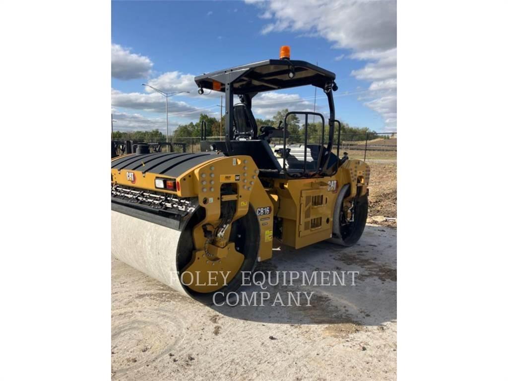 CAT CB16 Compacteur de sol