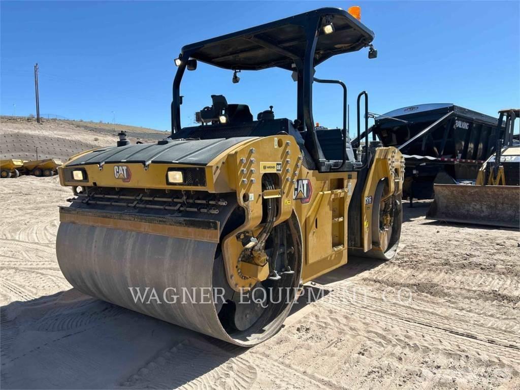 CAT CB16 Compacteur de sol