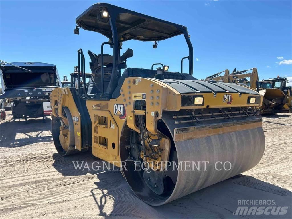 CAT CB16 Compacteur de sol
