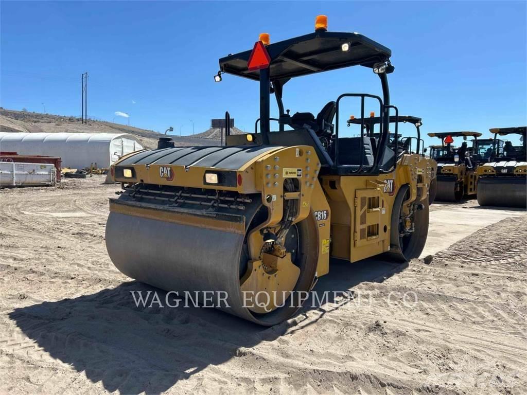 CAT CB16 Compacteur de sol
