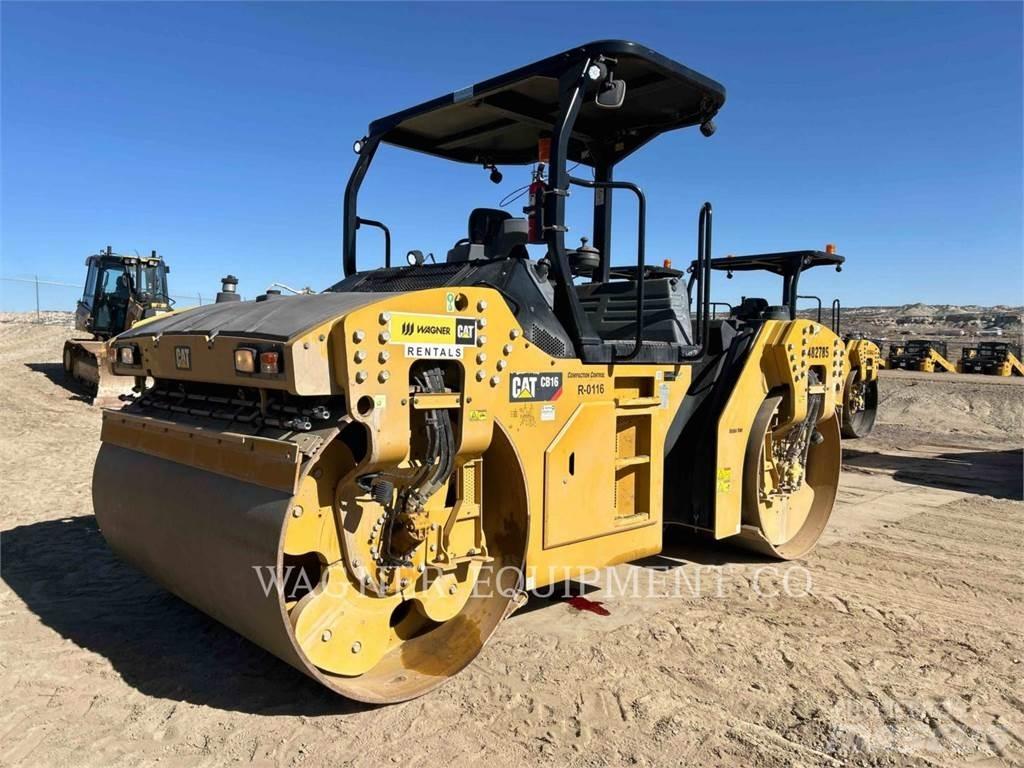 CAT CB16 Compacteur de sol