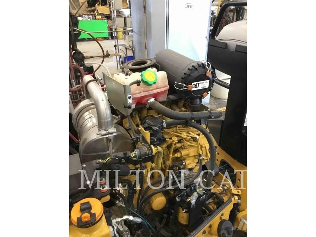 CAT CB2.5 Compacteur de sol
