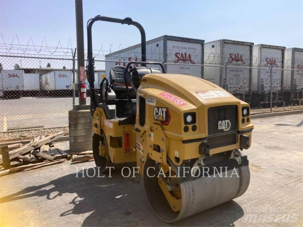 CAT CB2.5 Compacteur de sol