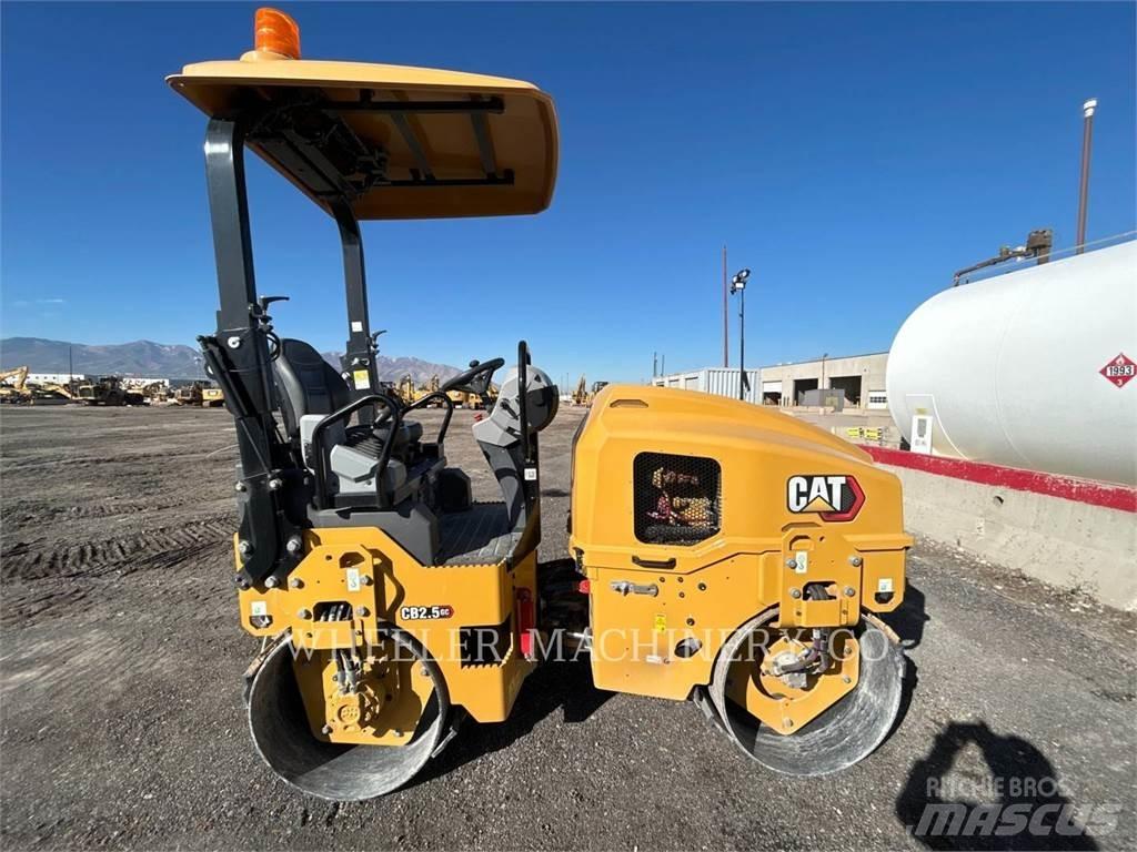 CAT CB2.5 GC Rouleaux tandem