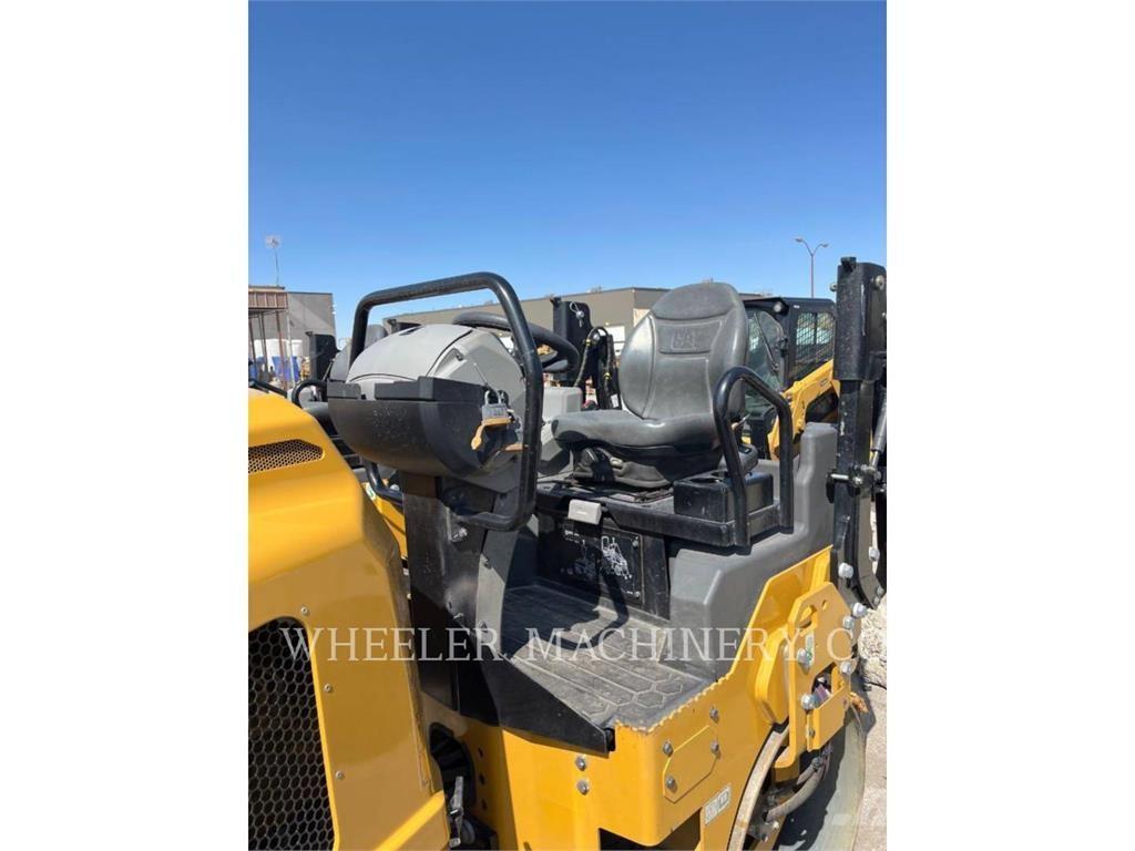 CAT CB2.5 GC Rouleaux tandem