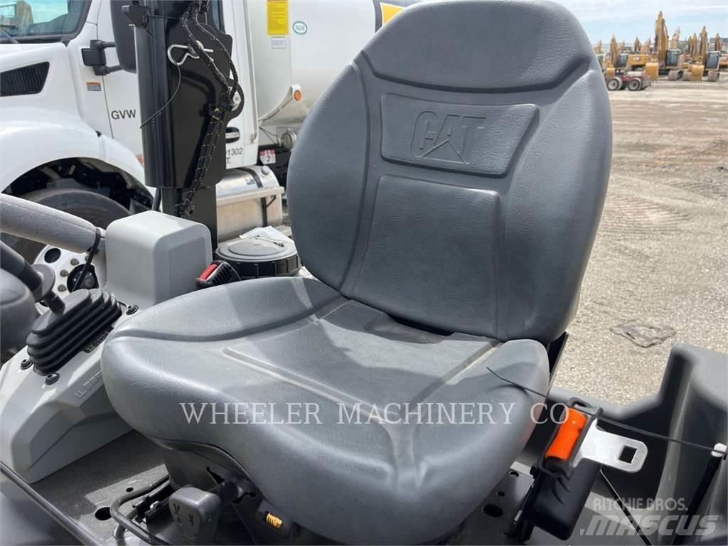 CAT CB2.7 Rouleaux tandem