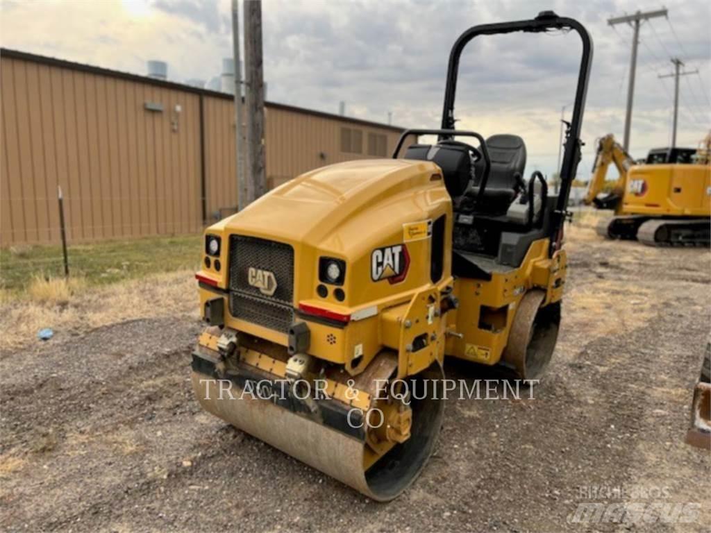 CAT CB2.7 Finisseur