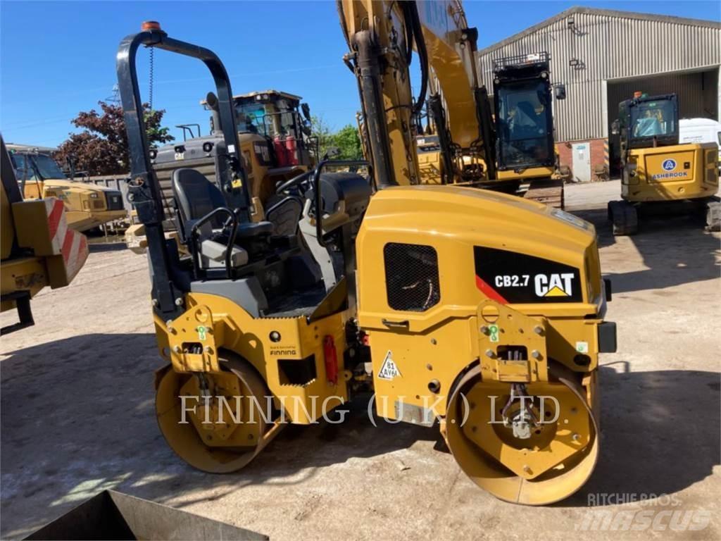 CAT CB2.7 Compacteur de sol