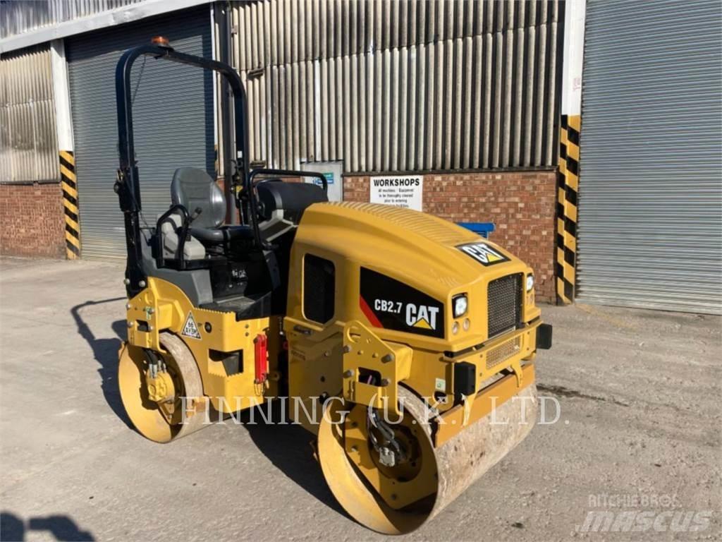 CAT CB2.7 Compacteur de sol