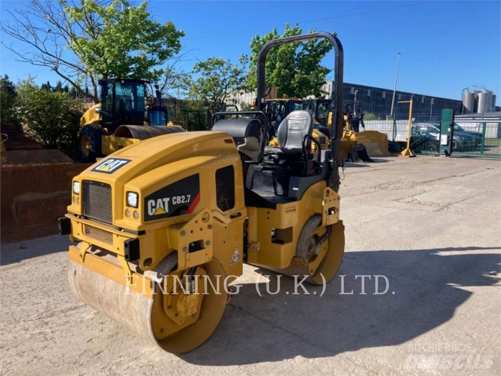 CAT CB2.7 Compacteur de sol