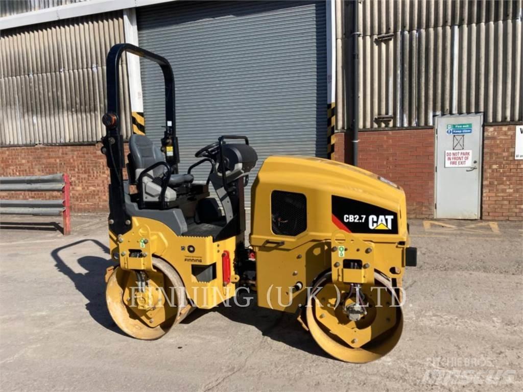 CAT CB2.7 Compacteur de sol