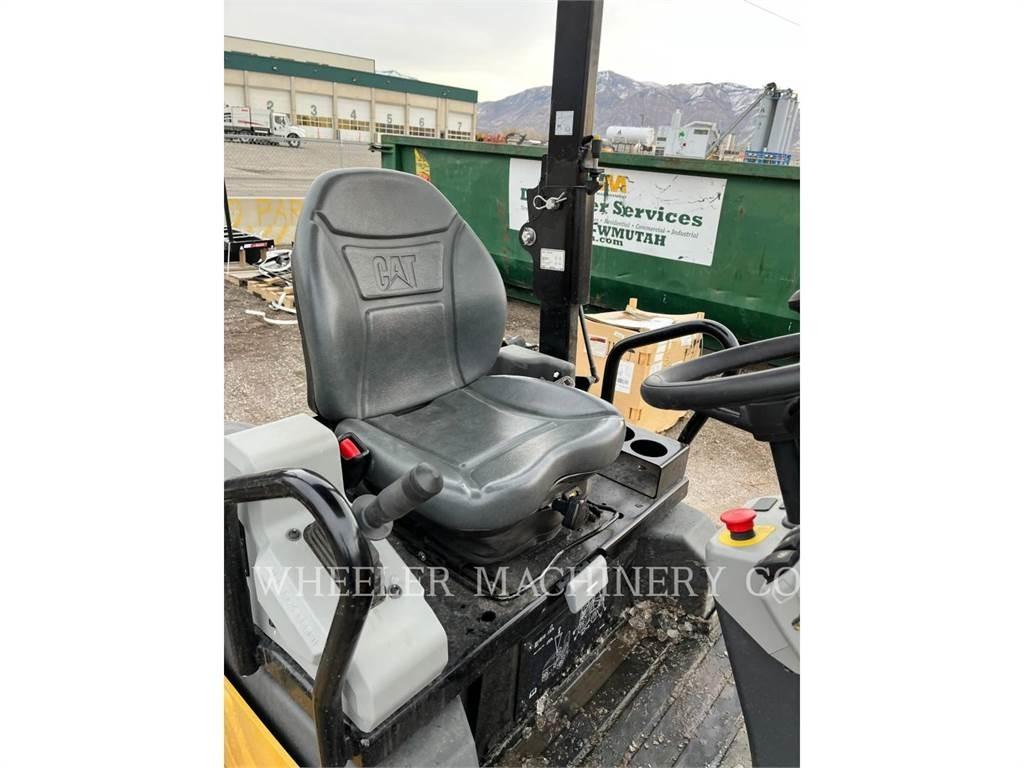 CAT CB2.7 GC Rouleaux tandem