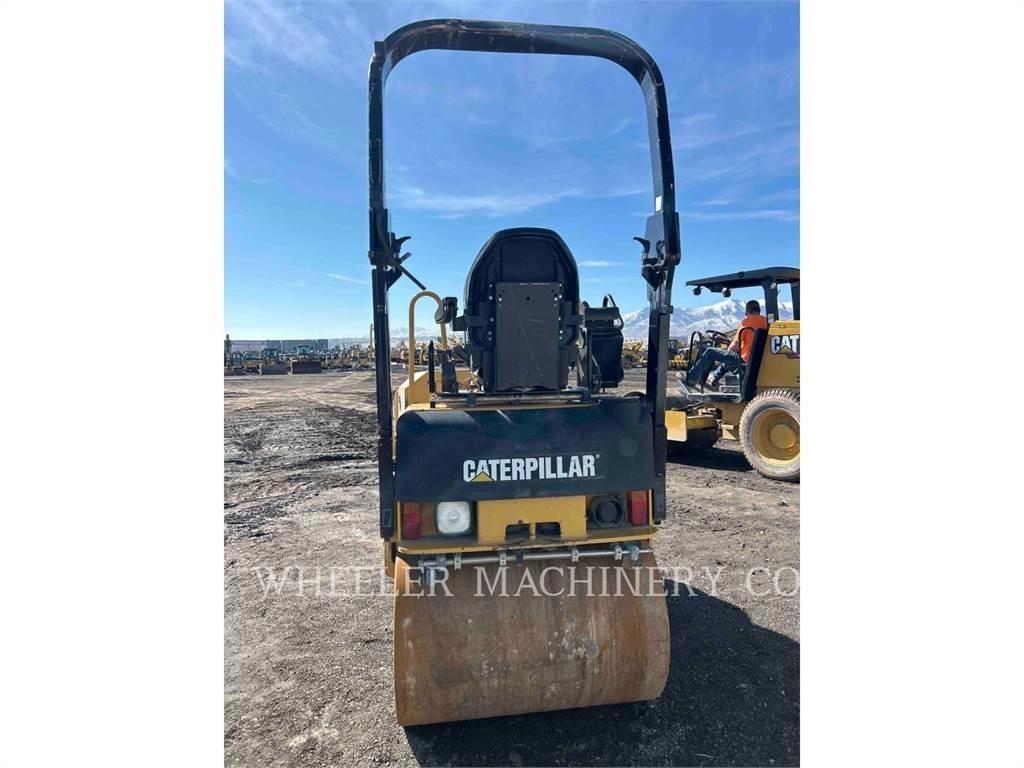 CAT CB22 Pulvérisateur pour bitume