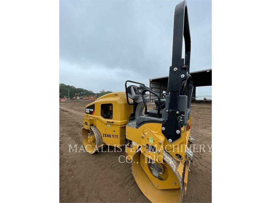 CAT CB24B Rouleaux tandem