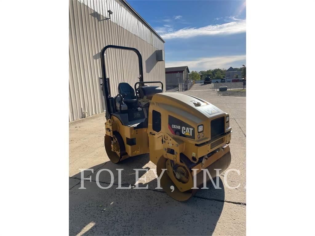 CAT CB24B Rouleaux tandem