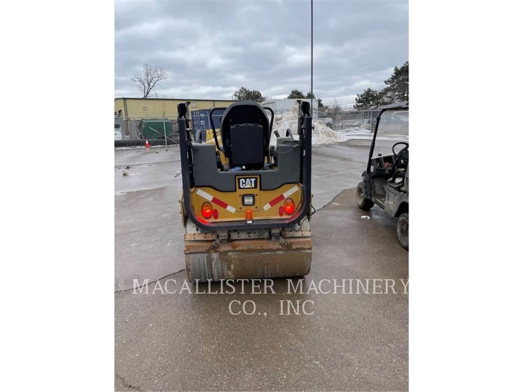 CAT CB24B Rouleaux tandem