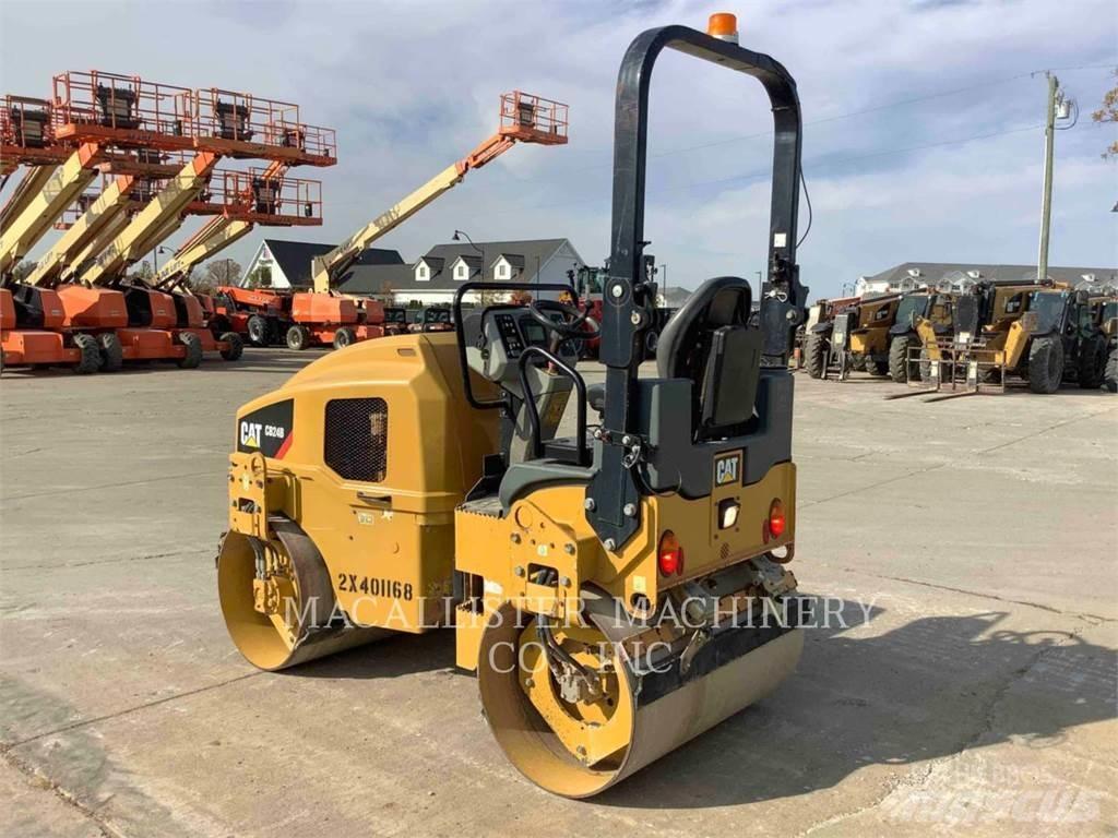 CAT CB24B Rouleaux tandem