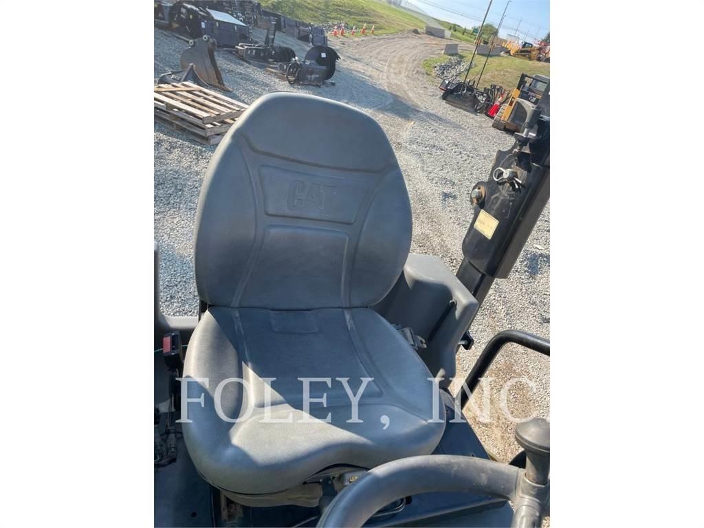 CAT CB24B Rouleaux tandem