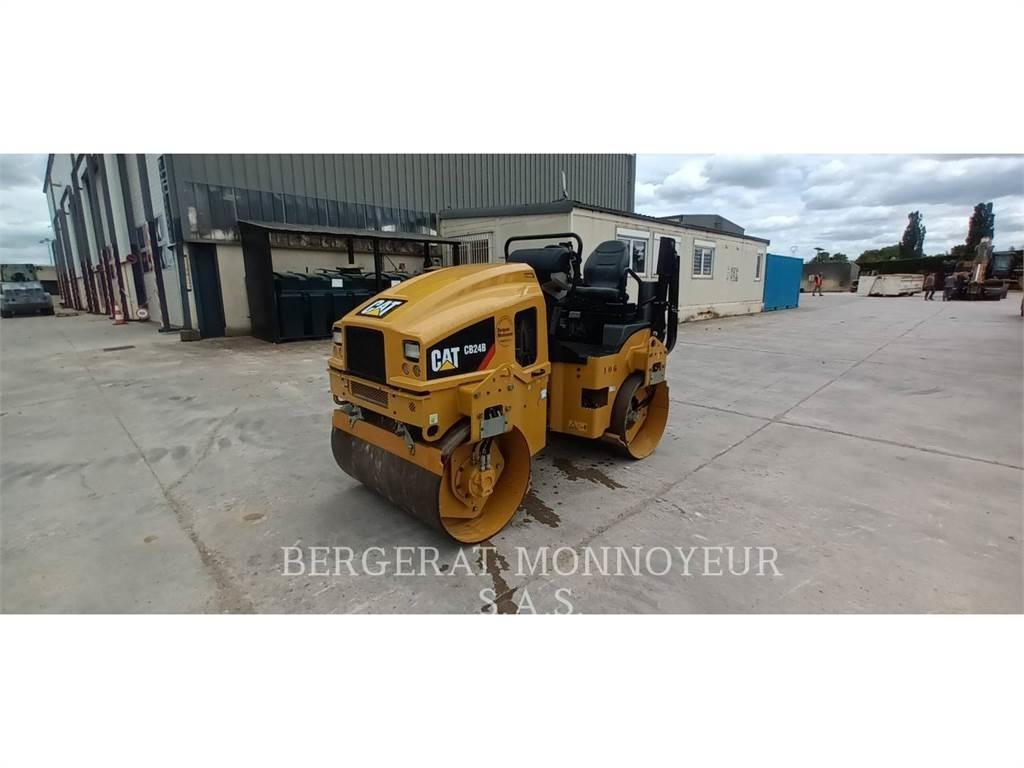 CAT CB24B Compacteur de sol