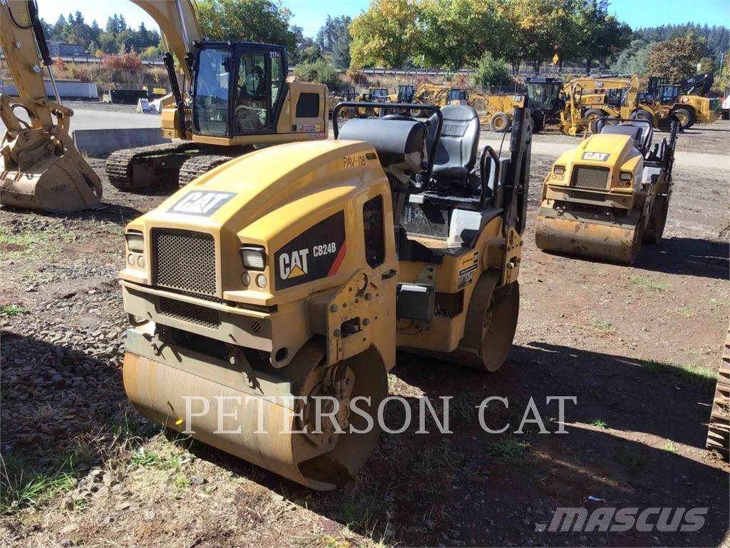 CAT CB24B Rouleaux tandem