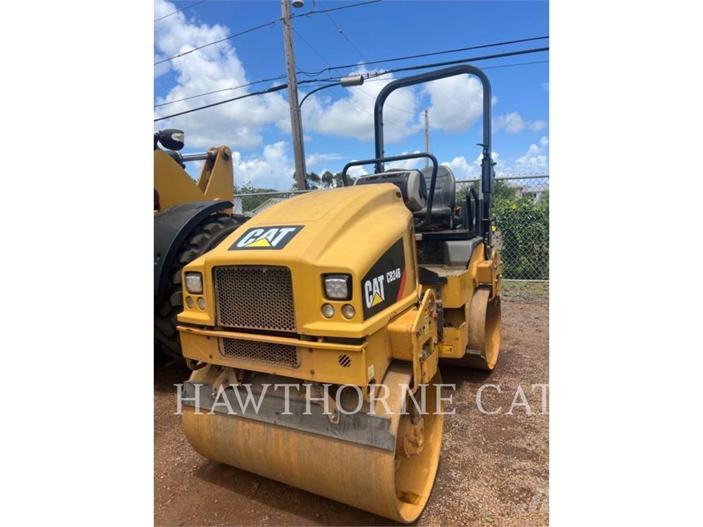 CAT CB24B Compacteur de sol