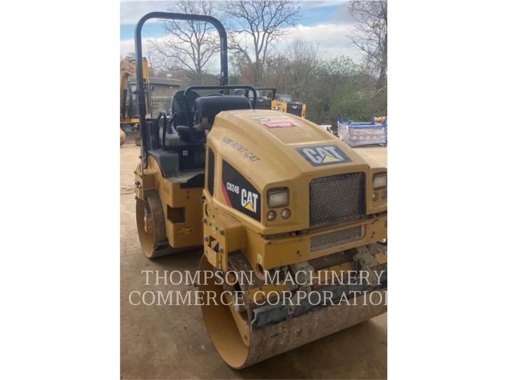CAT CB24B Compacteur de sol