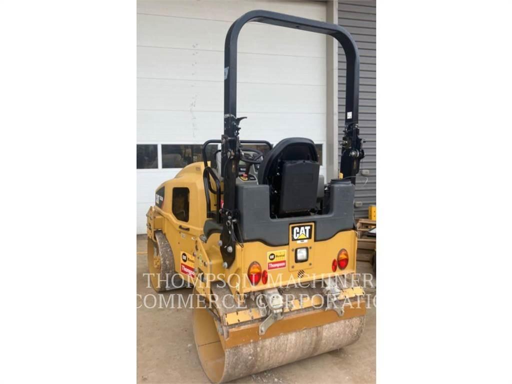CAT CB24B Compacteur de sol