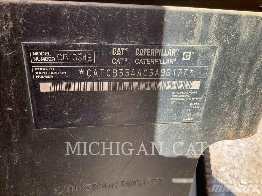 CAT CB334E Rouleaux monocylindre