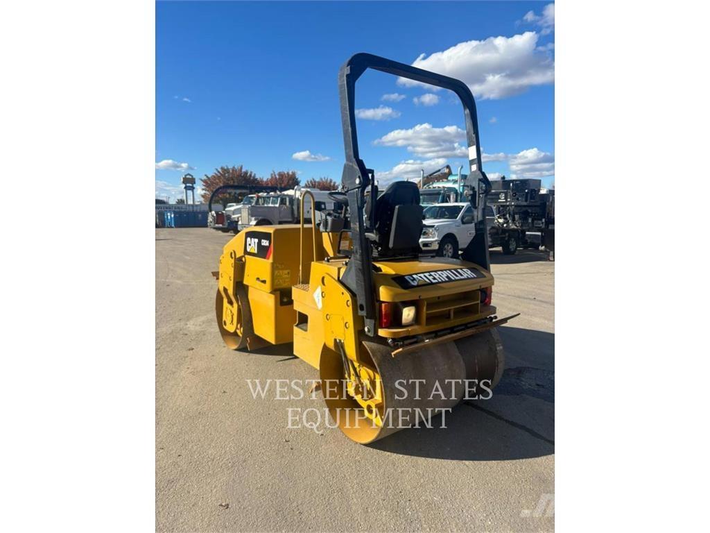 CAT CB34 Rouleaux tandem