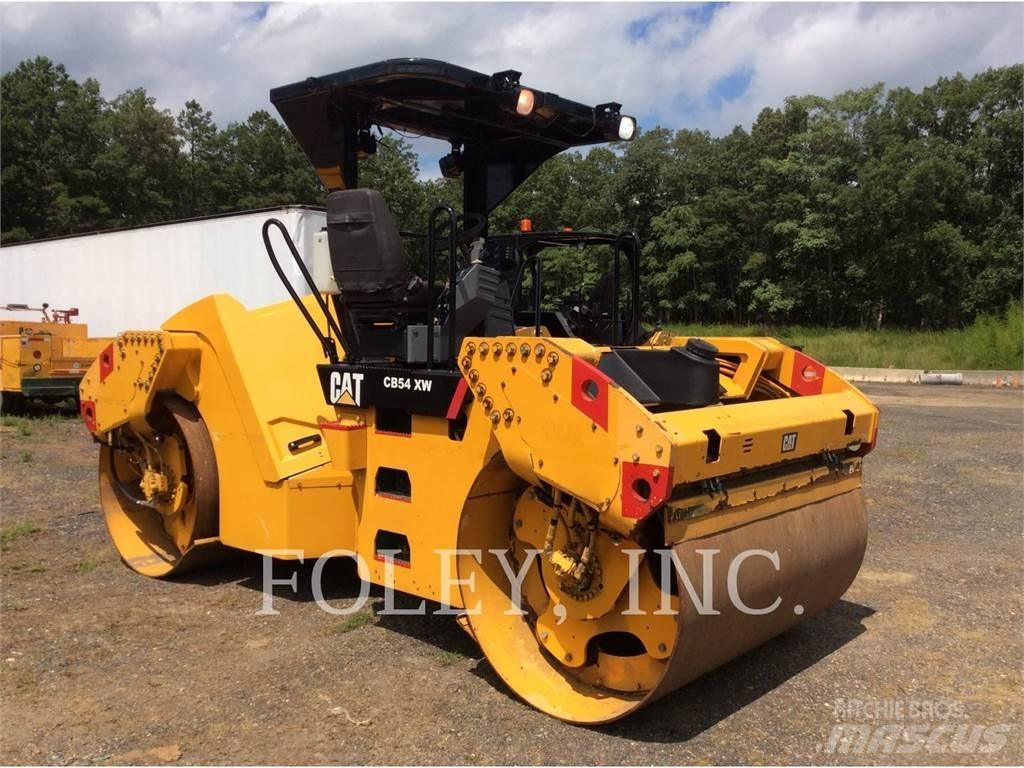 CAT CB54 Rouleaux tandem