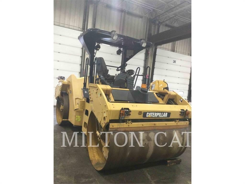 CAT CB54 XW Compacteur de sol