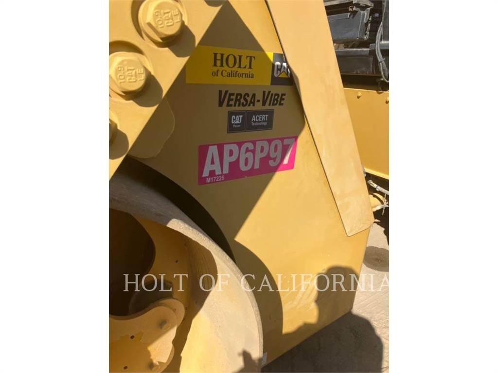 CAT CB54 XW Rouleaux tandem